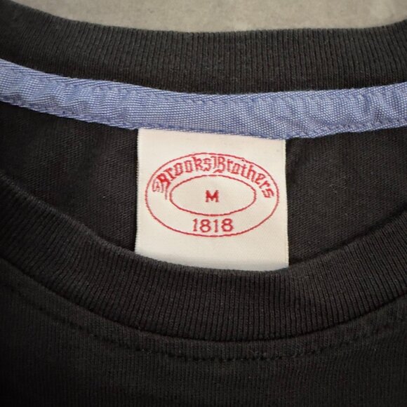 Brooks Brothers Long-Sleeve Black T-Shirt – Size M - Picture 6 of 9